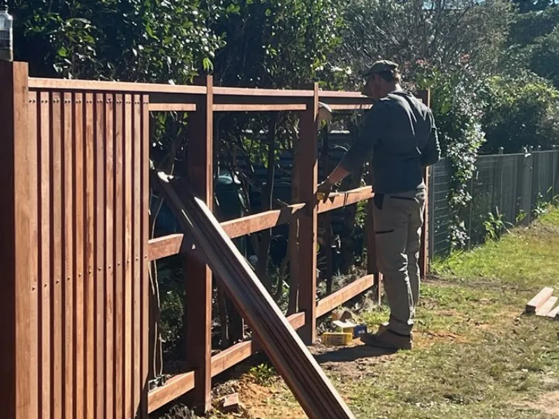 Blue Mountains Fence Contractors Professional Installation Work